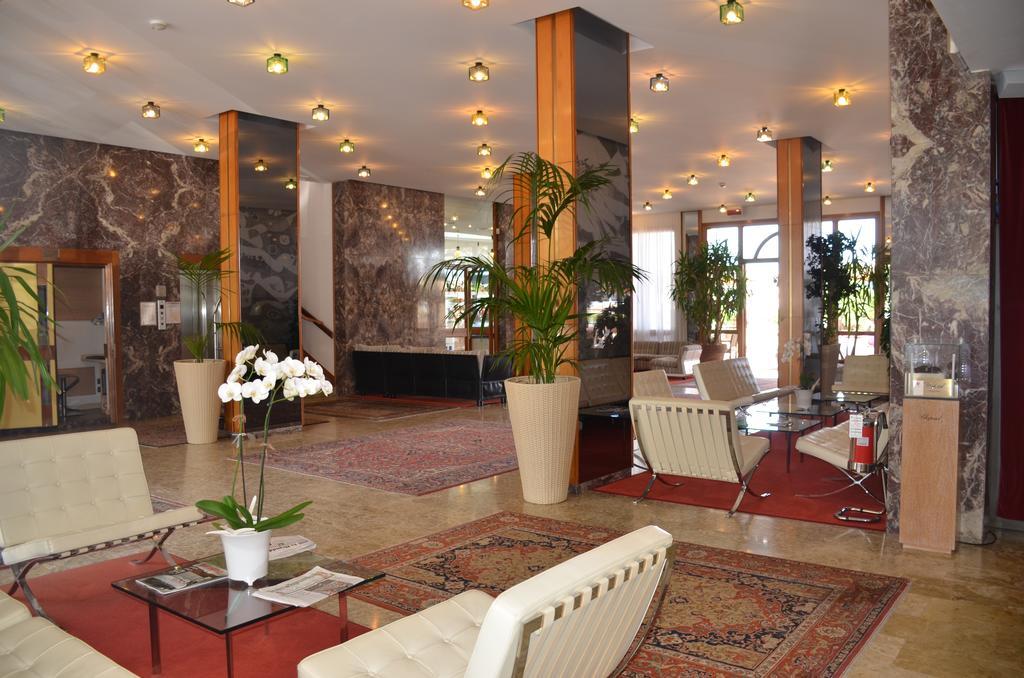 Hotel Aurora Lido di Jesolo Zewnętrze zdjęcie