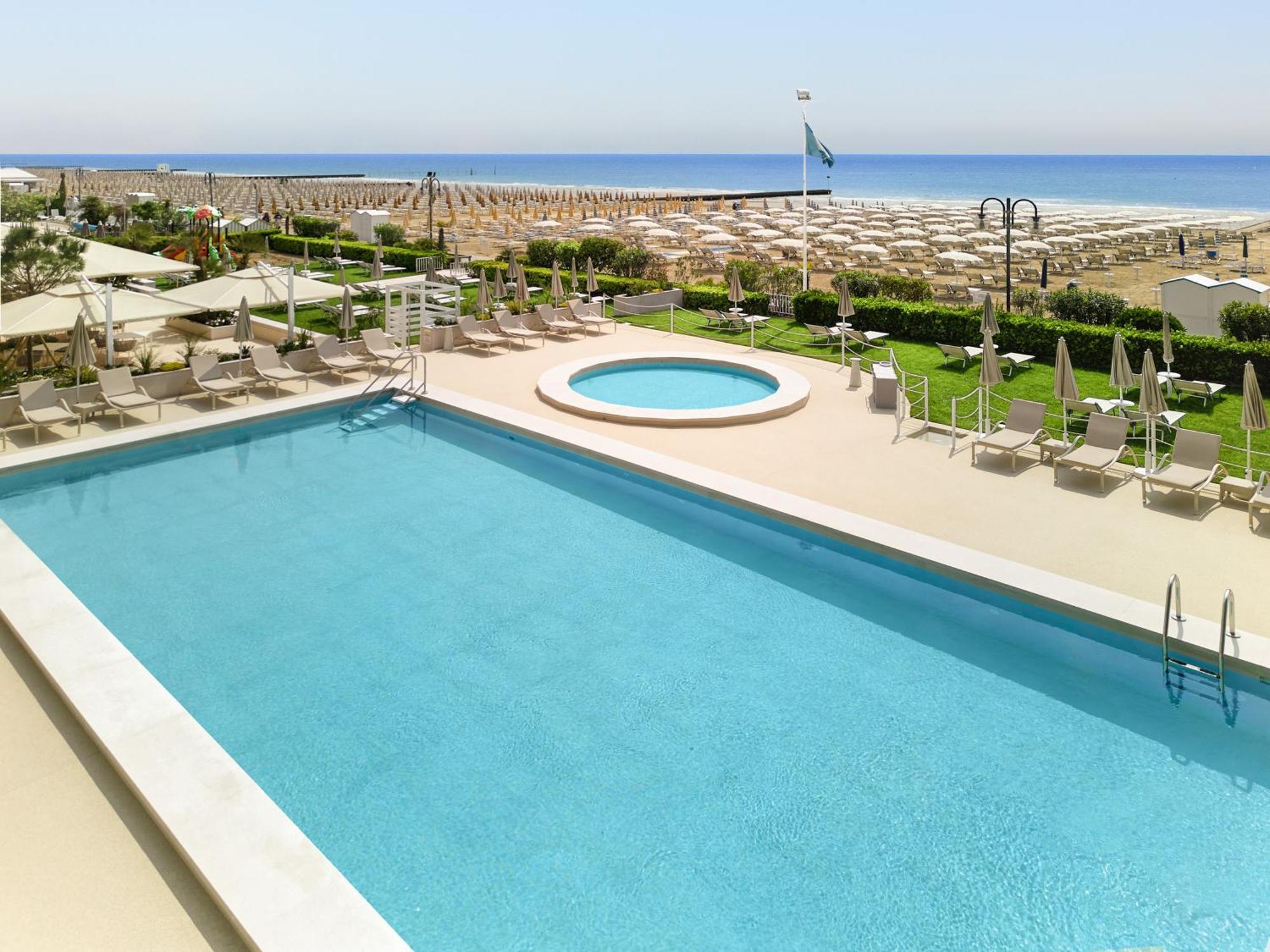 Hotel Aurora Lido di Jesolo Zewnętrze zdjęcie
